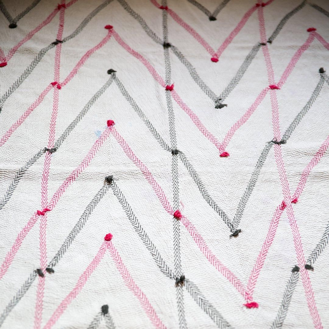 Vintage White Kantha Quilt 170×94 - VINTAGE KANTHA QUILT STORE Vintage White Kantha Quilt 170×94 - VINTAGE KANTHA QUILT STORE