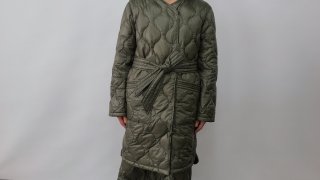 <img class='new_mark_img1' src='https://img.shop-pro.jp/img/new/icons20.gif' style='border:none;display:inline;margin:0px;padding:0px;width:auto;' />NANGAONION QUILT NO COLLAR DOWN HALF COAT