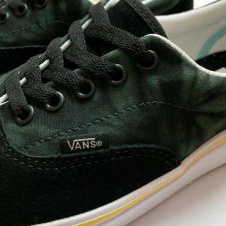 Vans era hotsell tie dye green