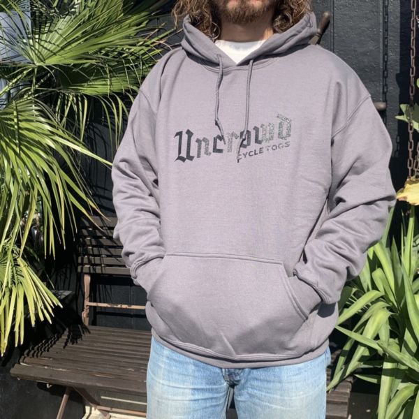 UNCROWD/アンクラウド LOGO HOODIE/スウェットフーディー UC-821-022