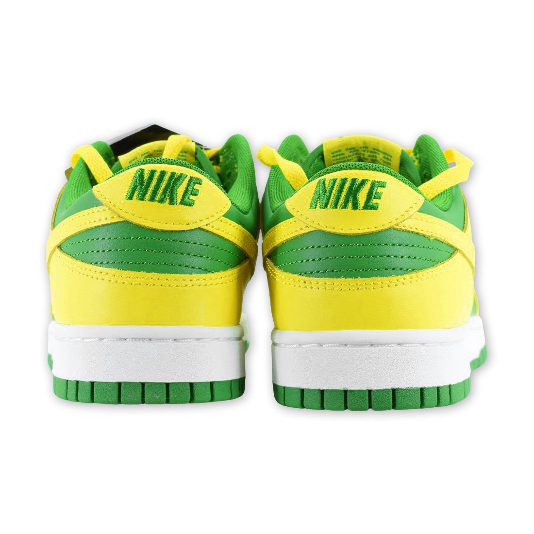 NIKE DUNK LOW RETRO BTTYS 