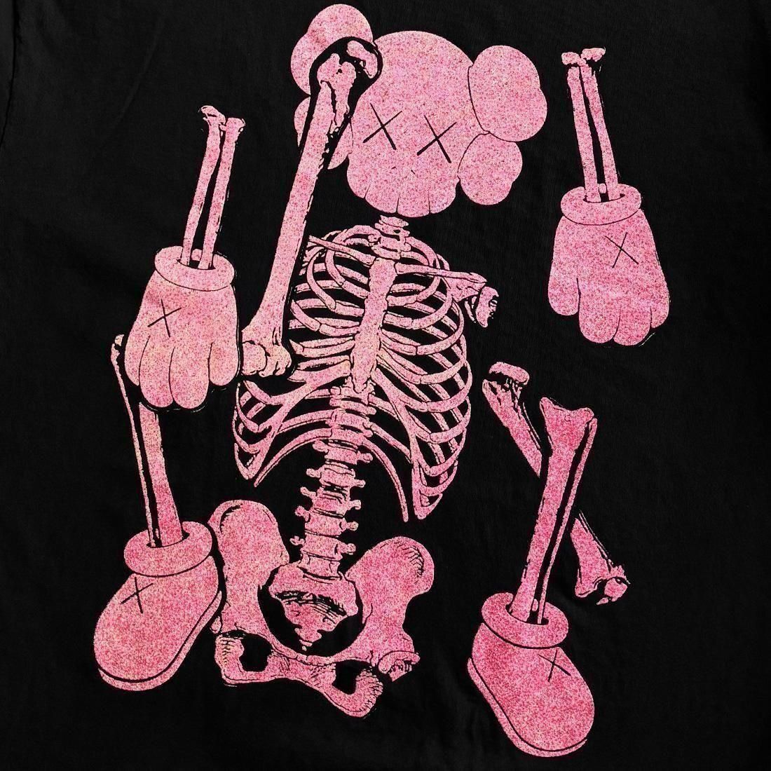 KAWS X CLIPSE LET GOD SORT EM OUT TEE BOX SET 1 - Spyder