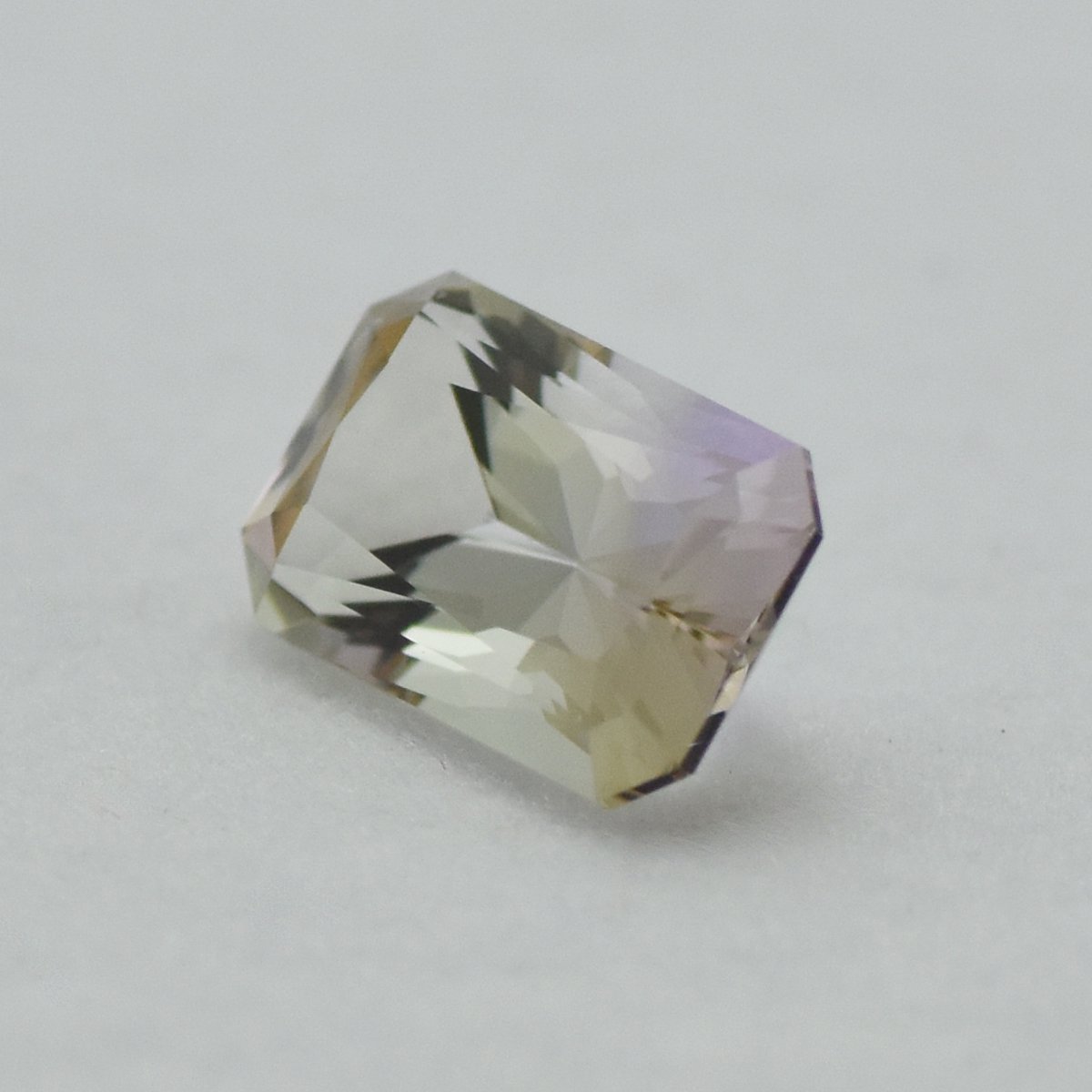 天然 バイカラー タンザナイト 非加熱 1.73ct（ 原石付き 2.30ct)