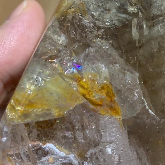 天然石 ブラジル産 水入りエレスチャルアメジスト 水多数 水晶の最終系！ブラジル産水入り（3か所）アメジスト