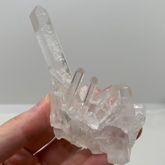 水晶クラスター原石 アメリカ・アーカンソー州産 約197g 世界で最も美しい水晶 アーカンソー水晶 クラスター 原石 約197g 世界で最も美しい水晶