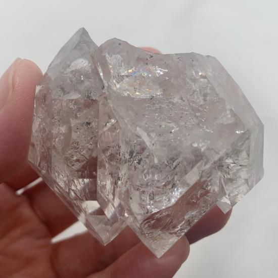 貫入天然水晶】【虹入り】【ハーキマーダイヤモンド水晶】 虹入＊水入り水晶 ハーキマーダイヤモンド パキスタン産 気泡