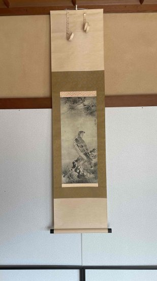 松鷹図 - 新美典保アートギャラリー | 水墨画・掛け軸・水彩画・油彩画