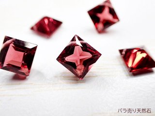 ホワイトダイヤモンド｜原石ビーズ・約3x2x2.2～6x5x4.2mm【S