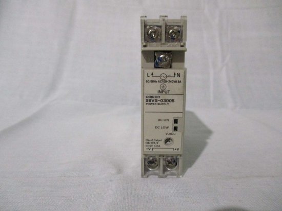 中古 OMRON スイッチングパワーサプライ S8VS-03005/ED2 - growdesystem