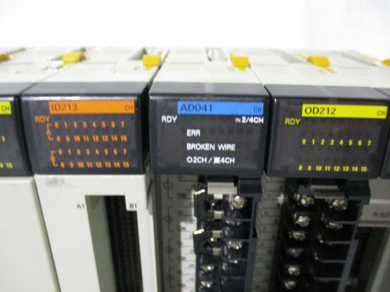 中古 OMRON プログラマブルコントローラ CQM1Hシリーズ CPUユニット CQM1H-CPU51  PA203/OCH/ID212/OD212*2/ID213/AD041/IPS02 - growdesystem