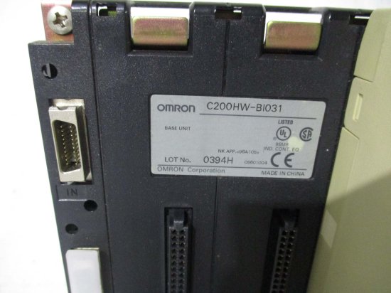 中古 OMRON プログラマブルコントローラ C200HW-BI031 PA204R/OD219