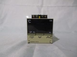 OMRONŻҲĴ E5CS-R1KJ