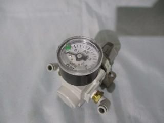  SMC ARP20K-02BG-Y  SET PRESS 0.005-0.4MPa