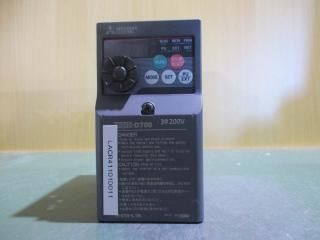  MITSUBISHI FR-D720-0.75K 200V С