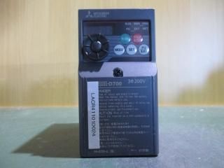  MITSUBISHI FR-D720-0.75K 200V С