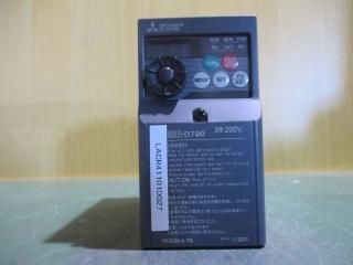  MITSUBISHI FR-D720-0.75K 200V С