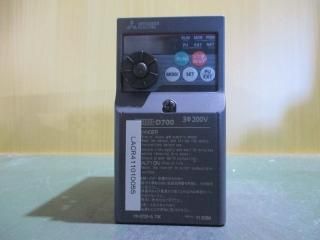  MITSUBISHI FR-D720-0.75K 200V С
