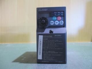  MITSUBISHI FR-D720-0.4K 200V С
