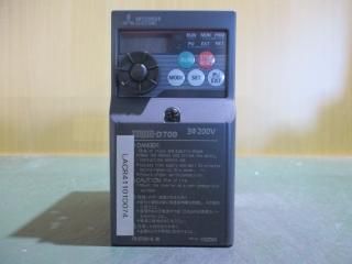  MITSUBISHI FR-D720-0.4K 200V С