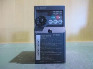  MITSUBISHI FR-D720-0.4K 200V С