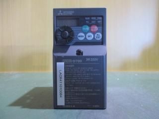 MITSUBISHI FR-D720-0.4K 200V С