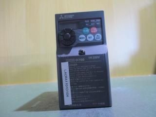  MITSUBISHI FR-D720S-0.4K 200V С