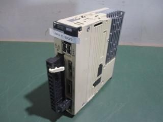  YASKAWA ܥѥå SGDV-R70A11A SERVOPACK 50W