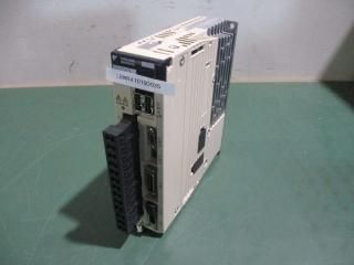  Yaskawa SGDV-R70A11B ܥѥå 200V