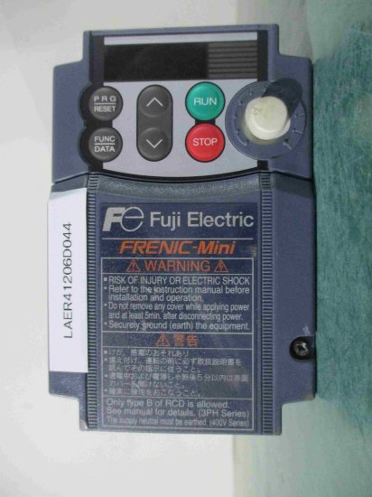 中古 Fuji Electric インバータ FRENIC MINI FRN0.75C2S-2J 三相 200V ...