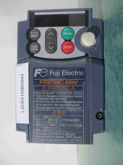 富士インバーター FRN0.75C2S-2J・-