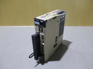  YASKAWA ܥѥå SGDV-1R6A11A SERVOPACK 200W