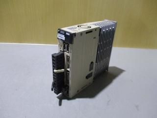  YASKAWA SGDV-2R8A11A SERVOPACK ܥѥå 200V 