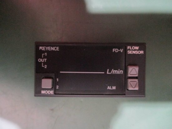 中古 KEYENCE 流量センサ アンプ FD-V75A - growdesystem