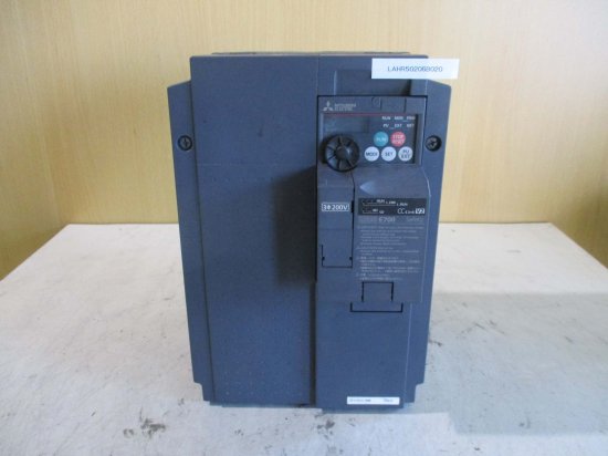 中古 MITSUBISHI INVERTER FR-E720-5.5KNC インバータ 三相 200-240V