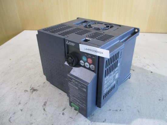 中古 MITSUBISHI INVERTER FR-E720-3.7K インバータ 三相 200-240V 3.7