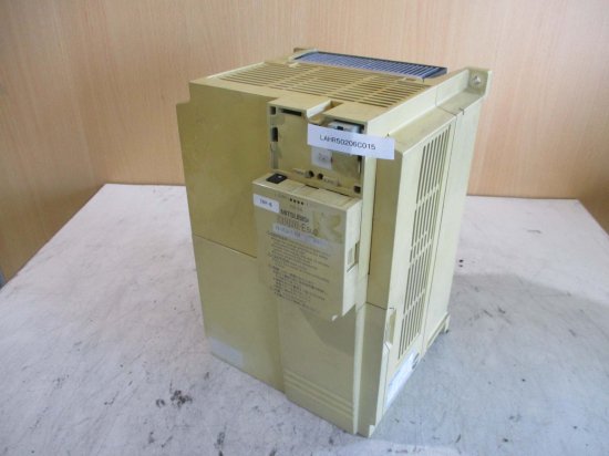 中古 MITSUBISHI INVERTER FR-E520-7.5KN インバータ 三相 200-240V