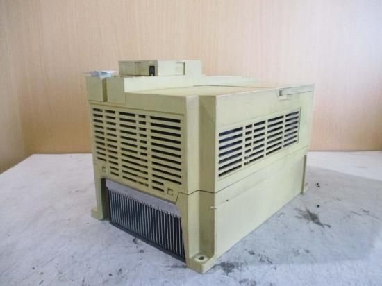 中古 MITSUBISHI INVERTER FR-E520-7.5KN インバータ 三相 200-240V