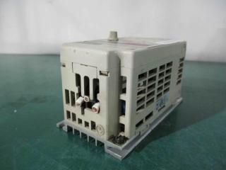  YASKAWA Vs mini J7 CIMR-J7AA20P2 С