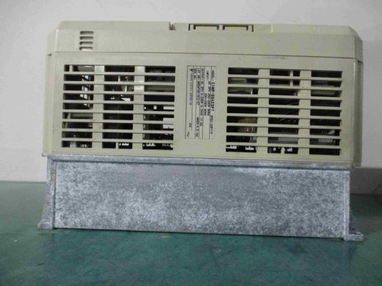 中古 YASKAWA VARISPEED 616G5 INVERTER CIMR-G5A23P7 インバータ 200V 3.7kW ＜送料別＞ -  growdesystem