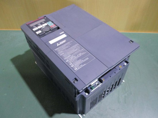 中古 MITSUBISHI INVERTER FR-A820-11K-1 インバーター 3PH AC200-240V