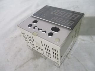  YAMATAKE azbil TEMPERATURE CONTROLLER SDC26 ǥؼĴ