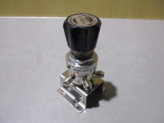 中古 YUTAKA CROWN E-FLOW P-741B 圧力調節器 R20SSB-4W-5AR6