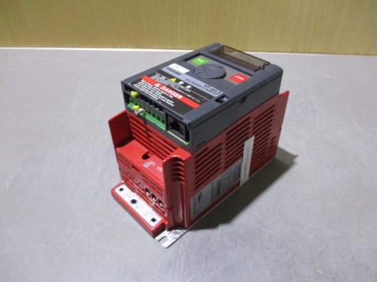 中古 TOSHIBA TRANSISTOR INVERTER VFNC3-2007PB トランジスタ