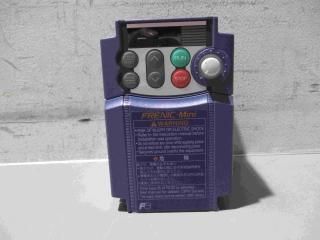  Fuji Electric FRN0.4C1S-2J 200V С