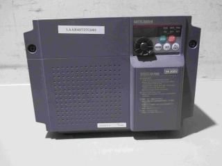  MITSUBISHI INVERTER FR-D720-5.5K 200V С