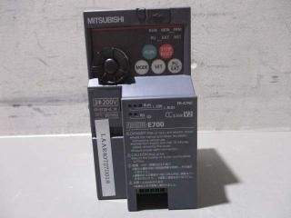  MITSUBISHI INVERTER FR-E720-0.1K С 200V