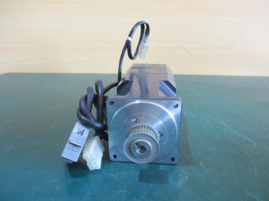 中古ORIENTAL MOTOR VEXTA AC SERVO MOTOR B1057-D41KXS 200W