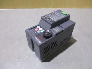  MITSUBISHI INVERTER FR-E720-0.2K С 200V