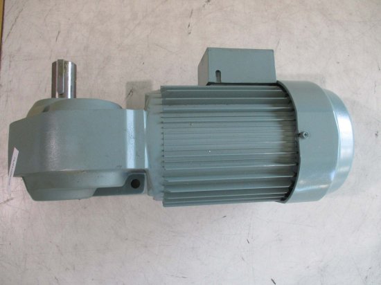 中古 TSUBAKI HYPOID MOTOR HMTA075-30L10RB 3PHASE-0.75kW-4P 200/200/220V  50/60/60 Hz - growdesystem