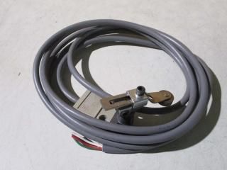  OMRON ߥåȥå LIMIT SWITCH D4C-1427